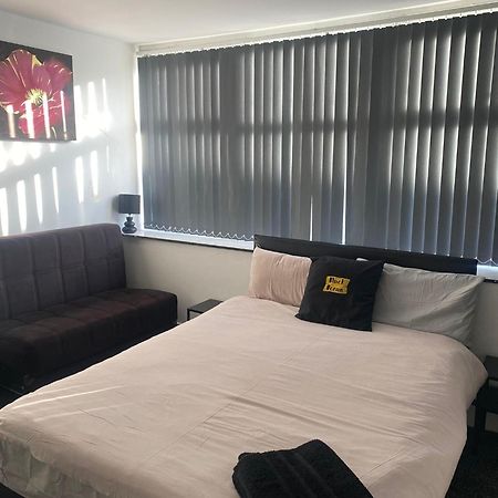 Black Ocean Holiday Apartments แบล็คพูล ภายนอก รูปภาพ