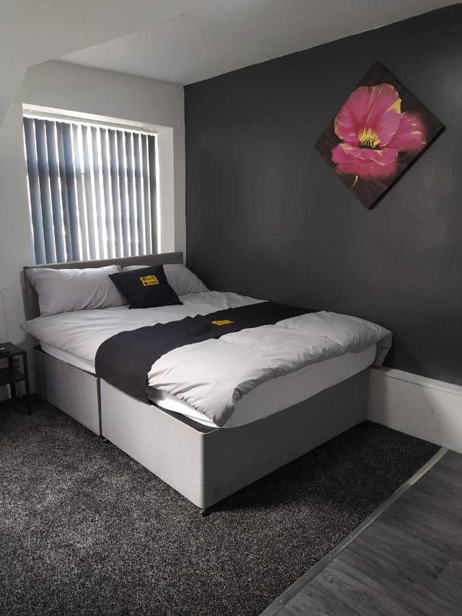 Black Ocean Holiday Apartments แบล็คพูล ภายนอก รูปภาพ
