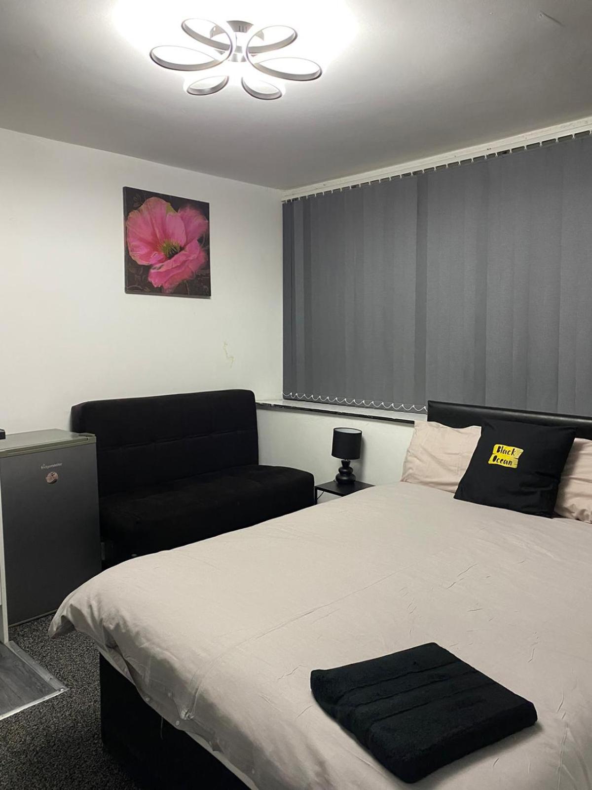 Black Ocean Holiday Apartments แบล็คพูล ภายนอก รูปภาพ